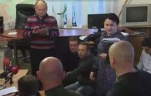 Державний адвокат Корбана заявила про тиск суду на неї і залишила засідання