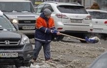 Прибирання снігу в Києві стало ефективнішим, ніж у минулі роки - експерт