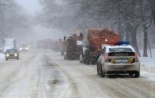 Мер Одеси закликав комерційні структури оголосити 18 січня вихідним через складні погодні умови