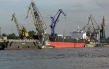 Суд заблокировал передачу в концессию Херсонского морпорта