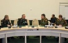 Муженко обговорив із колегами з країн НАТО допомогу Україні нелетальним озброєнням