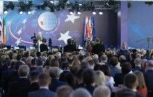 Українські нардепи вчинили демарш на форумі у Польщі через проросійських євродепутатів