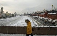 42% россиян согласны, что в их стране происходит "тихий антиконституционный переворот" - опрос