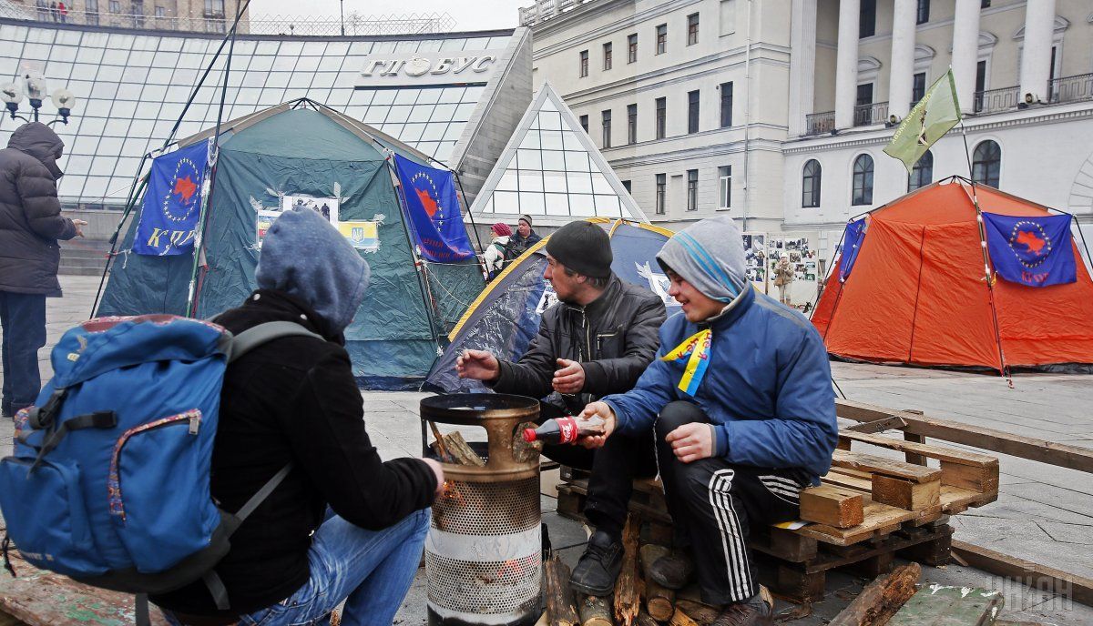 Майдан, палатки / Фото УНИАН