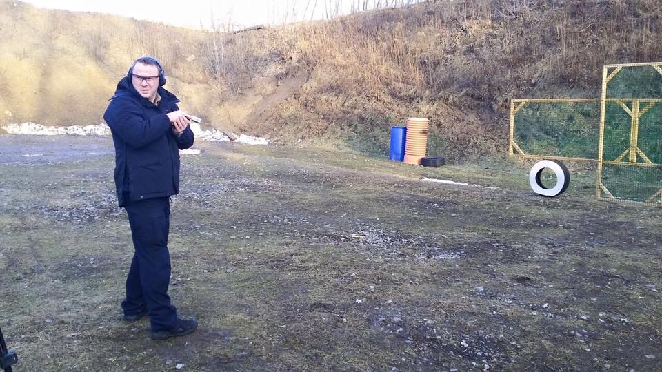 Після трагічної гонитви за BMW поліцейських навчать правильно стріляти по колесах Після трагічної гонитви за BMW поліцейських навчать правильно стріляти по колесах