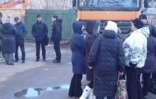 СМИ: В Киеве избили участников митинга против многоэтажной застройки (фото)