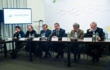 Учасники Ініціативи "21 листопада" провели публічну дискусію для обговорення статусу Донбасу