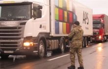 На Волині активісти заблокували вже 24 вантажівки з російськими номерами