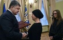 Poroshenko confers Hero of Ukraine title to Maidan activist Viktor Orlenko posthumously
