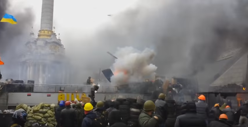 Майдан, взрыв / Скриншот Майдан, взрыв / Скриншот