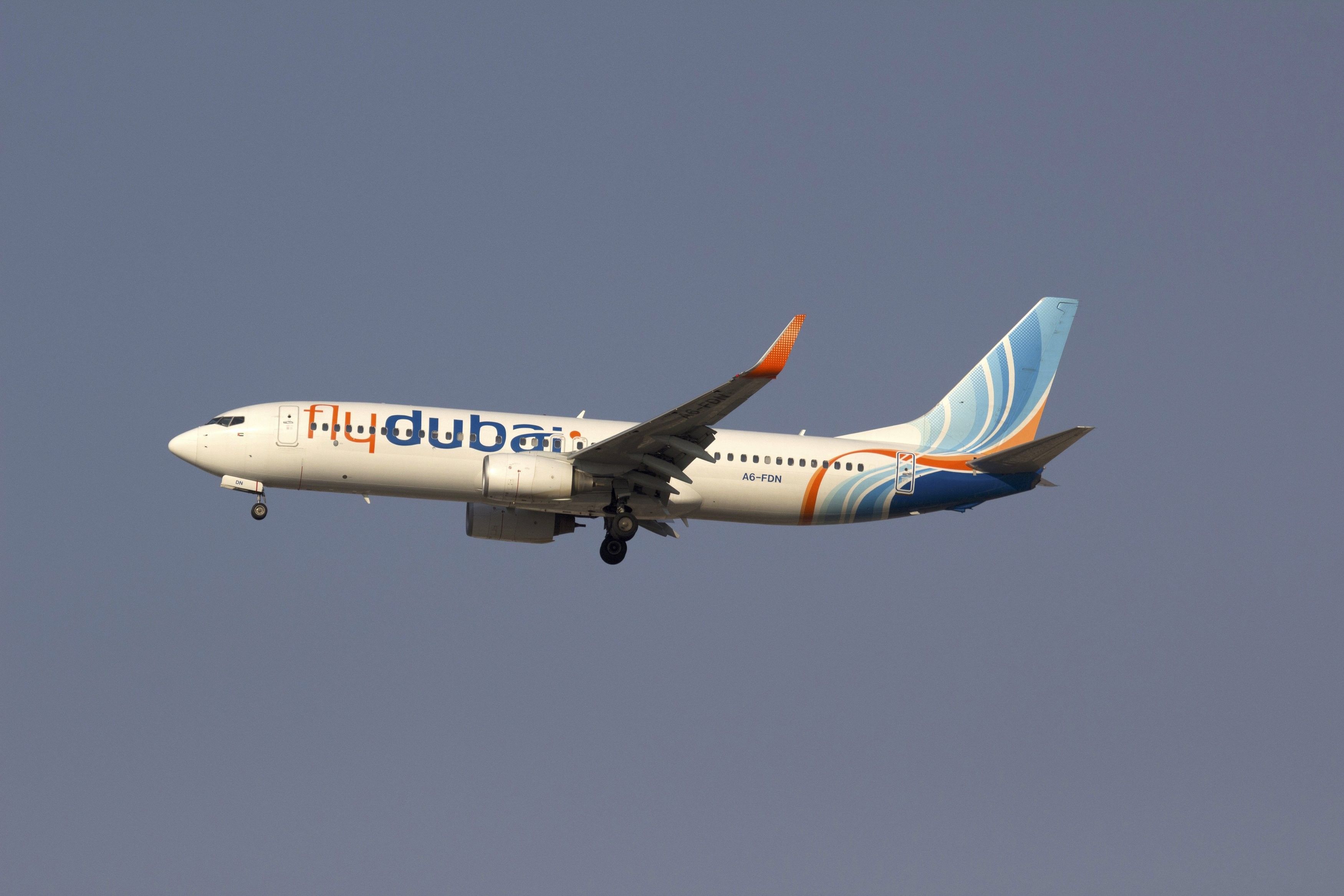 Ростов дубай. Б737 Флай Дубай. Gulf Air Боинг 737 800. Flydubai в Махачкале. Flydubai модель самолета.