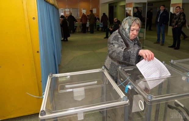 В КИУ заявляют о возможном подкупе избирателей / Фото УНИАН В КИУ заявляют о возможном подкупе избирателей / Фото УНИАН