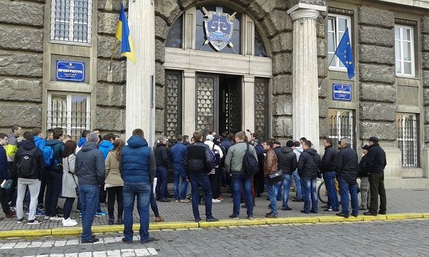 У Львові протестують против призначення областного прокурора / фото Galinfo У Львові протестують против призначення областного прокурора / фото Galinfo