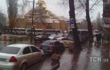 Дело главы корпуса "Азов-Крым" Краснова и его девушки: к зданию суда стянули Нацгвардию (фото)