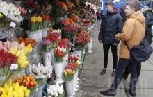 Соціологи дізналися, яких подарунків очікують українки на 8 Березня