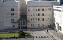 В Берлине у посольства США задержали мужчину, угрожавшего бомбой