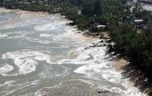 На Індонезію після потужного землетрусу обрушилося цунамі