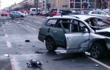 Car explodes in Berlin