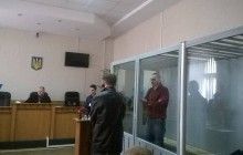 Суд щодо Шевцова відмовив у відводі прокурора, а його самого знову повезли в лікарню