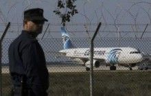 Захоплення літака EgyptAir: опубліковано відео з пасажирами, які залишають лайнер