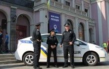 У Черкасах порушниця, тікаючи від поліції, збила патрульного