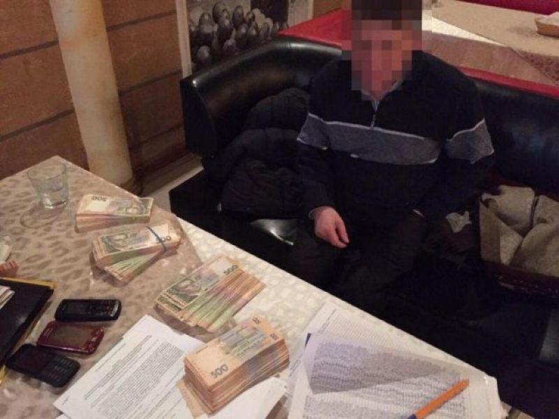 A judge from Odesa's Malynovsky district court was caught red-handed amid bribe-taking / Photo from nabu.gov.ua