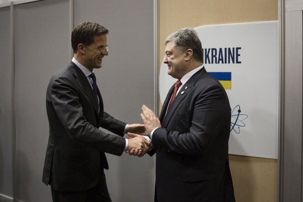 Порошенко / twitter.com/stsegolko Порошенко / twitter.com/stsegolko