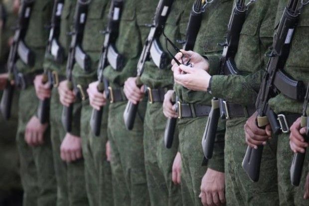 Расстрел или в подвал: женщина из " ДНР " рассказала, как "агитируют" подписать контракт в ВС РФ / фото REUTERS Расстрел или в подвал: женщина из " ДНР " рассказала, как "агитируют" подписать контракт в ВС РФ / фото REUTERS