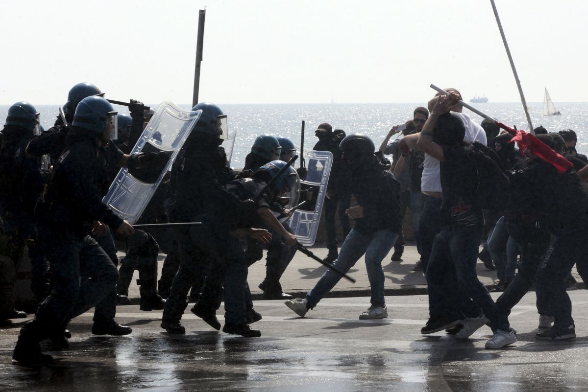REUTERS REUTERS