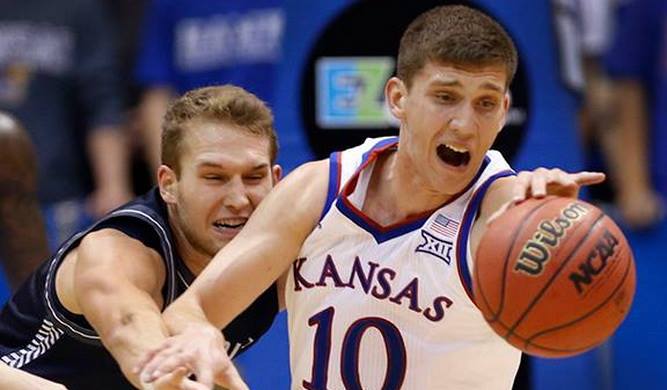 Михайлюк остается в NCAA / kuathletics.com Михайлюк остается в NCAA / kuathletics.com