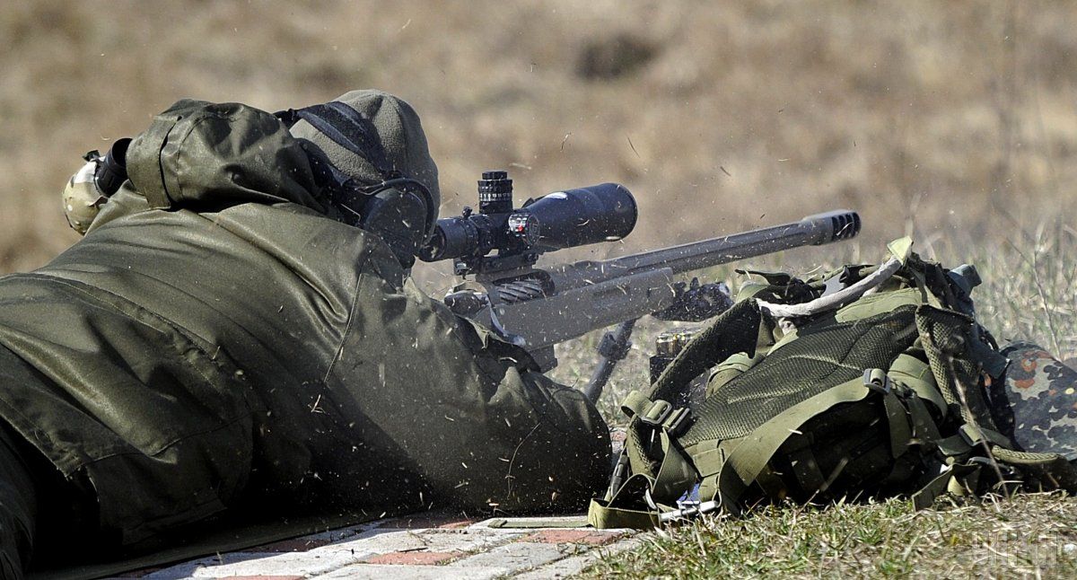 Военные показали работу украинского снайпера / фото УНИАН