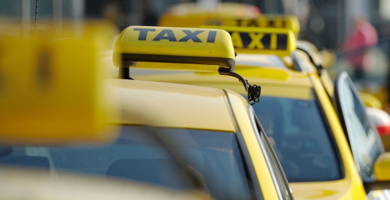 Taxi drivers require market reforms / www.visnuk.com.ua