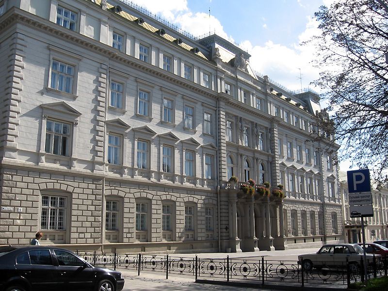 Здание Львовской областной государственной администрации / фото uk.wikipedia.org Здание Львовской областной государственной администрации / фото uk.wikipedia.org