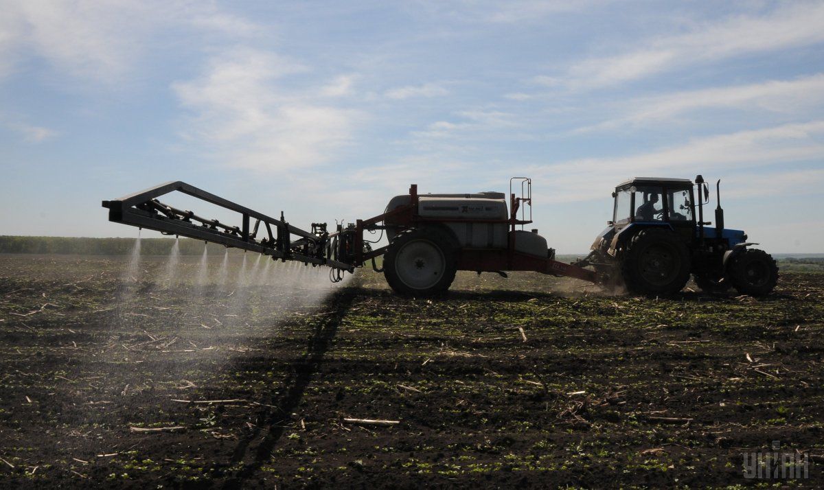 Рада хоче ухвалити правки до закону про мобілізацію щодо залучення техніки на фронт / фото УНІАН