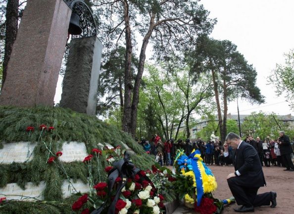 twitter.com/poroshenko twitter.com/poroshenko
