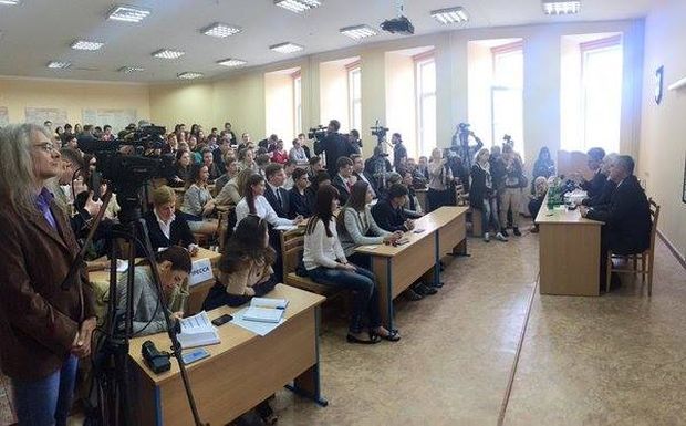 facebook.com/usdos.ukraine facebook.com/usdos.ukraine