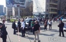 В Киеве на месте убийства бизнесмена избили съемочную группу