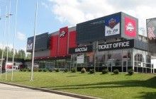 У Донецьку згорілу арену "Дружба" відновлювати так і не розпочали (фото)