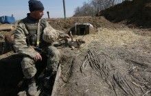 Lithuanian volunteers help soldiers in eastern Ukraine - AP