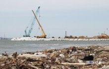 Putin’s combat divers to guard Crimea-Russia energy bridge