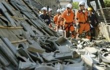 Japan quake kills at least nine
