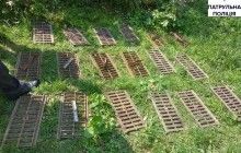 Поліція затримала чоловіка, який у центрі Тернополя викрадав каналізаційні решітки