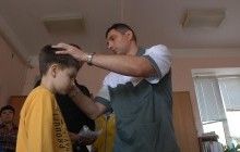 Штаб Ахметова проводит реабилитацию раненых детей Донбасса. Как подать заявку?