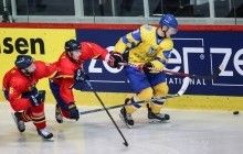 Сборная Украины по хоккею разгромила в первом матче чемпионата мира Румынию