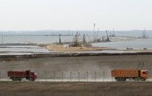 У Путіна відреагували на повідомлення про призупинення фінансування будівництва Керченського мосту