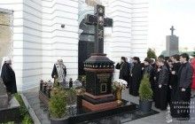 Митрополиты помолились на могиле почившего Предстоятеля УПЦ