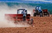 Подайте бідному фермеру на посівну