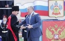 Аксьонов нагородив кубанських козаків іменними годинниками за допомогу в окупації Криму (фото)