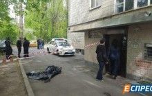 У Києві з дев'ятого поверху впав політолог, який був частим гостем на телебаченні - ЗМІ