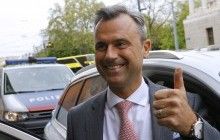 На виборах в Австрії зі значним відривом лідирує проросійський кандидат Хофер